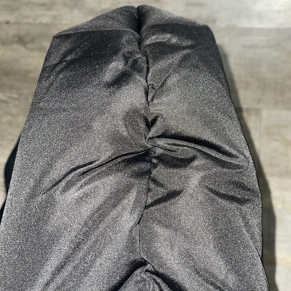 PINK Victoria’s Secret NEW nylon puffer quilted Tote Bag NWOT - Picture 8 of 10